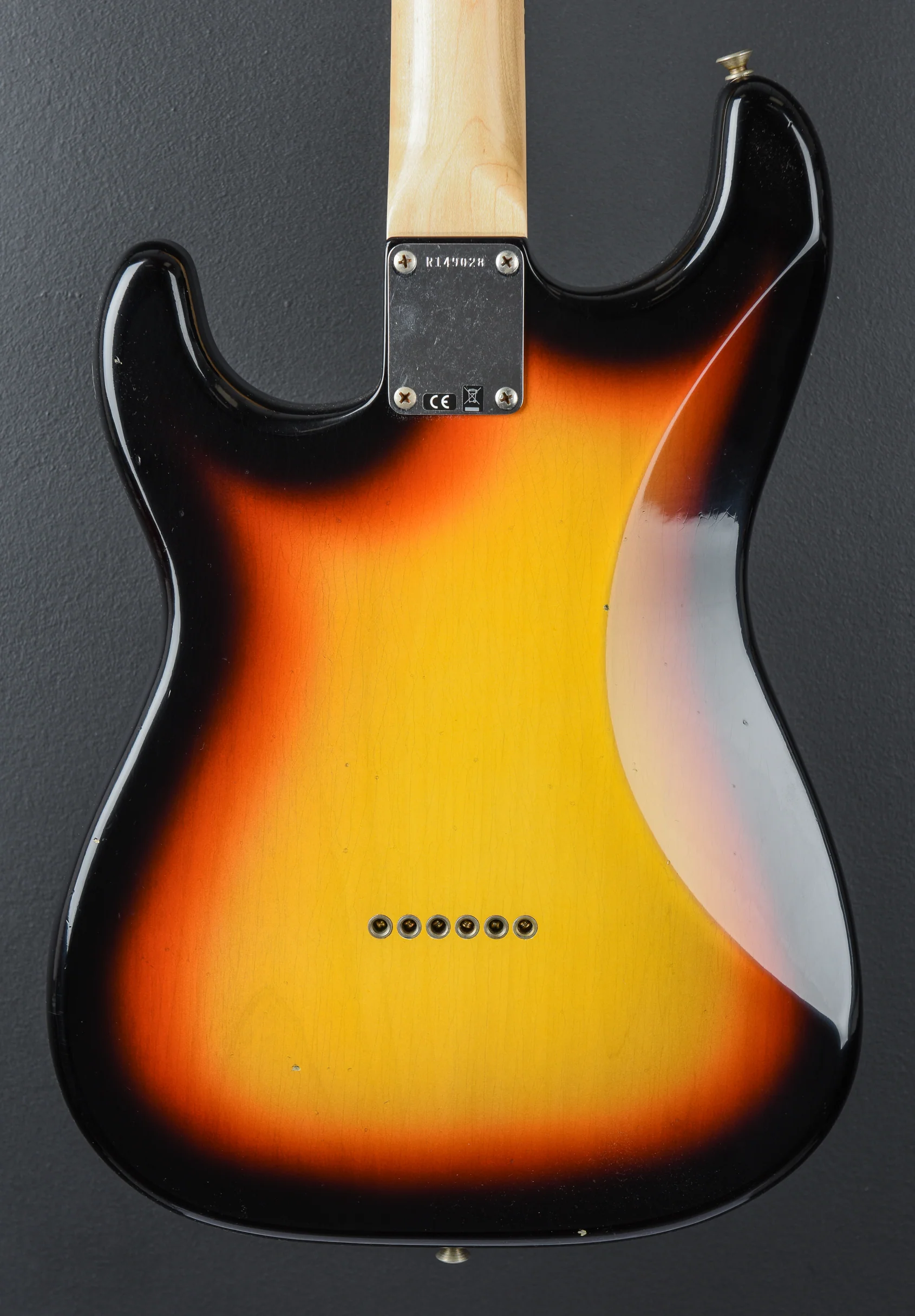 1960 Journeyman Relic Hardtail Stratocaster - 3 Color Sunburst - Image 4