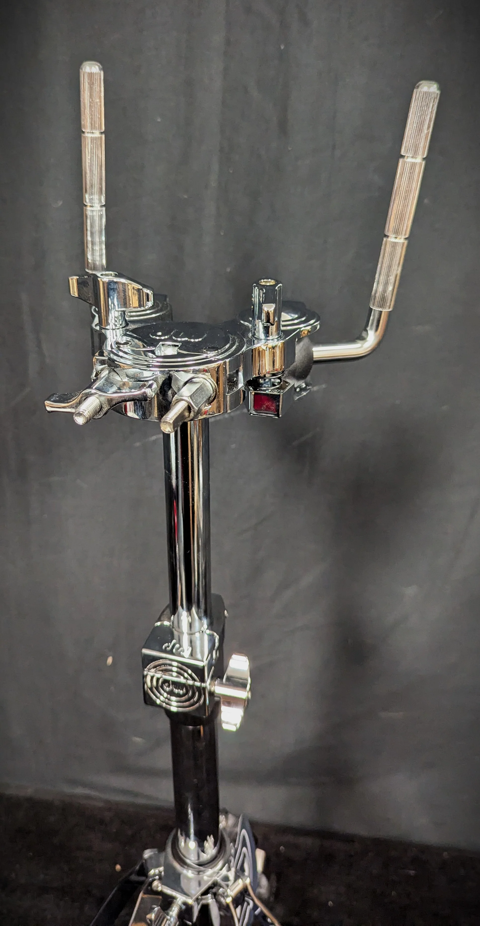 9000 Series Double Tom Stand - Image 2