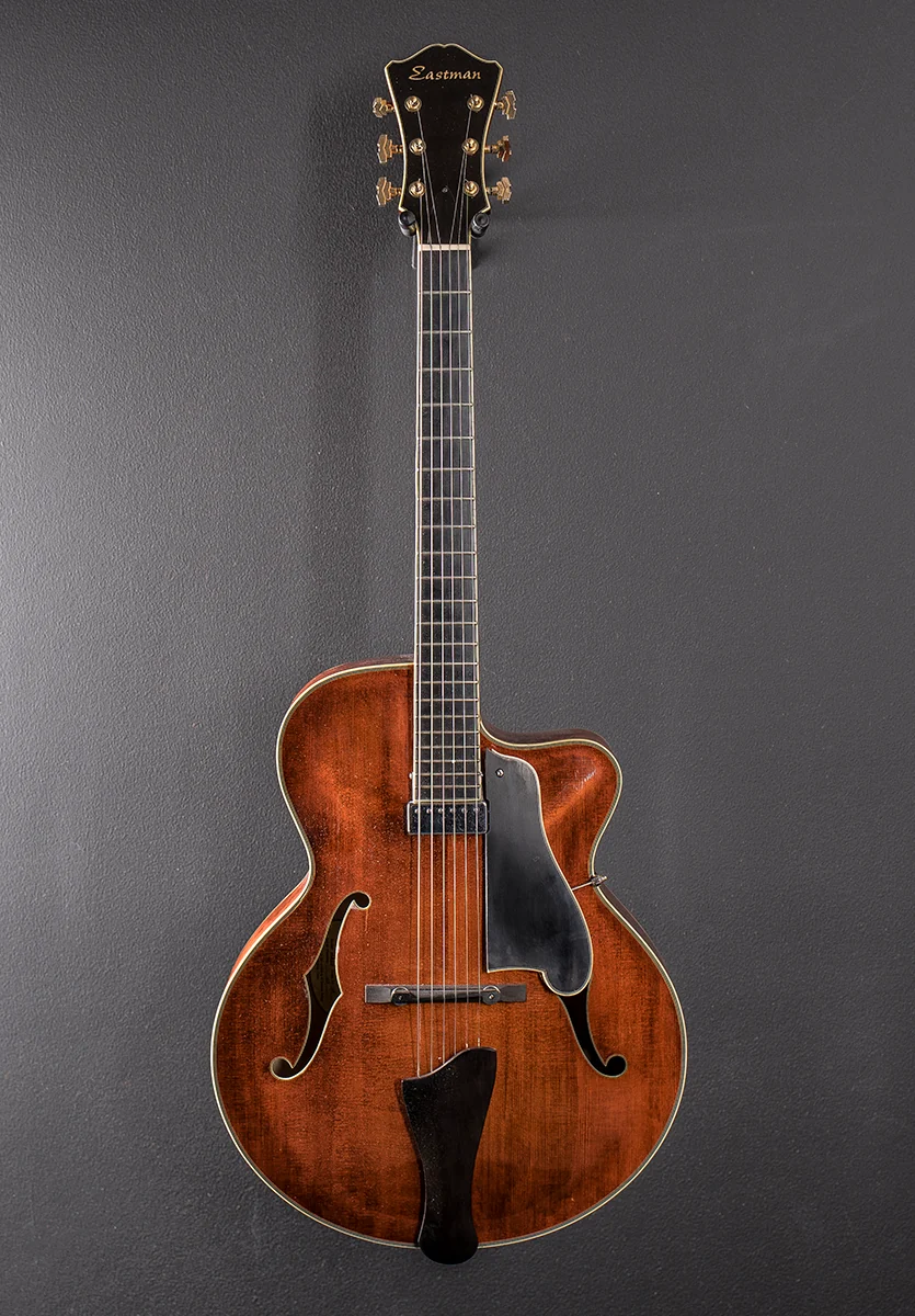 AR805CE '04 - Image 3