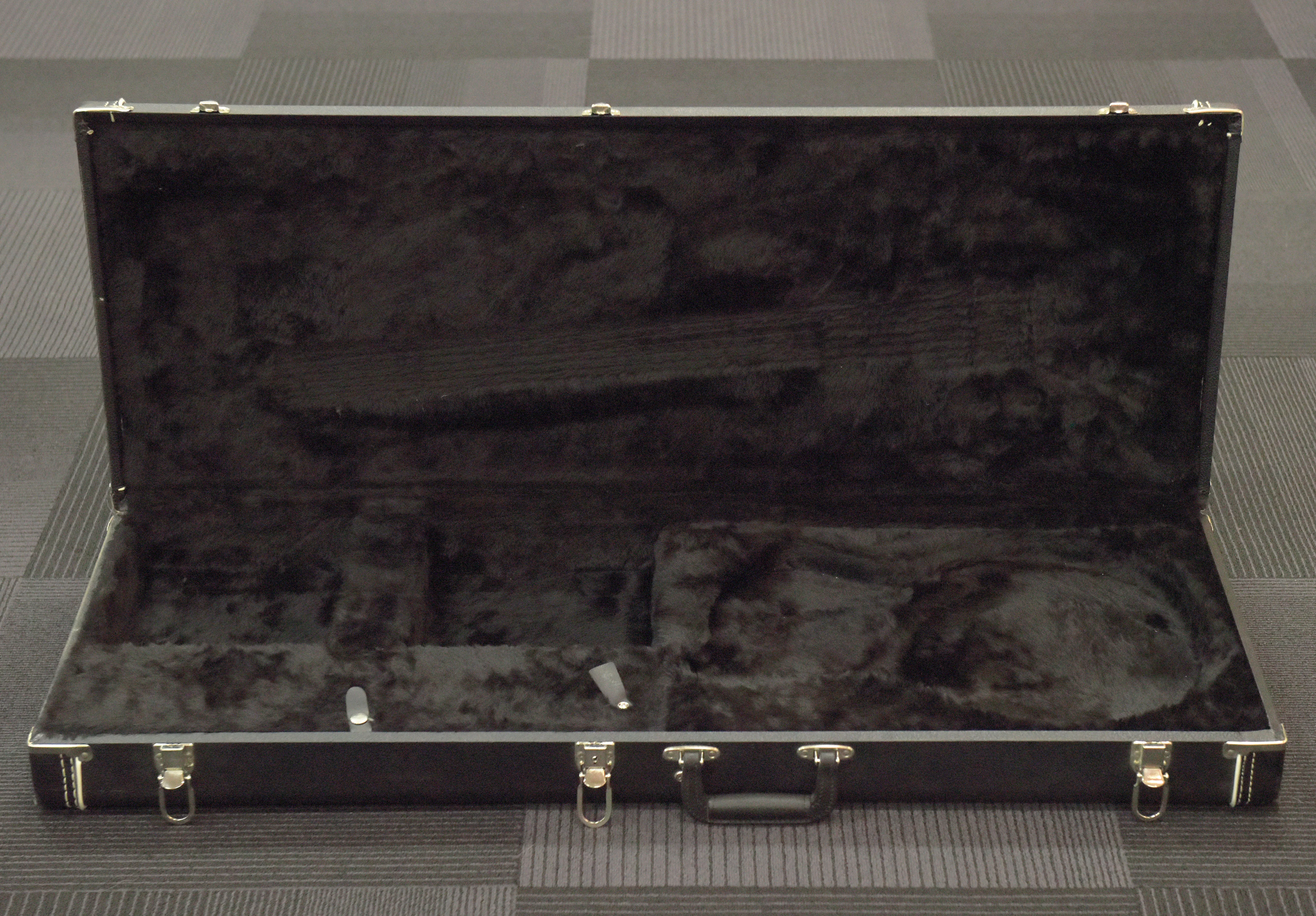 Custom 22/24 Multi-Fit Hardshell Case, Recent
