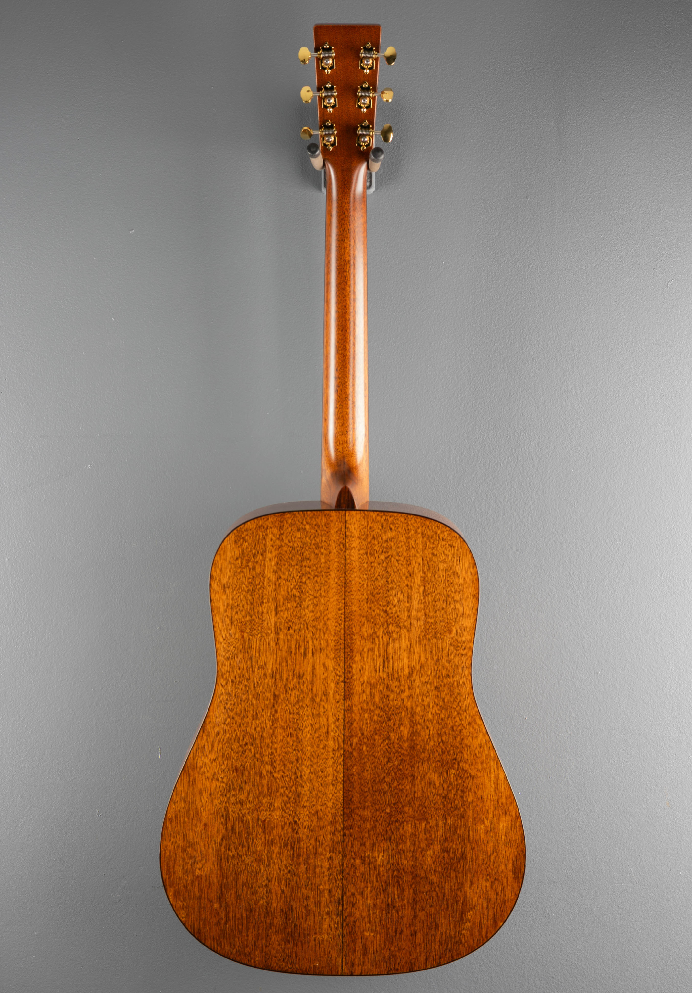 D-18 Modern Deluxe - Image 5