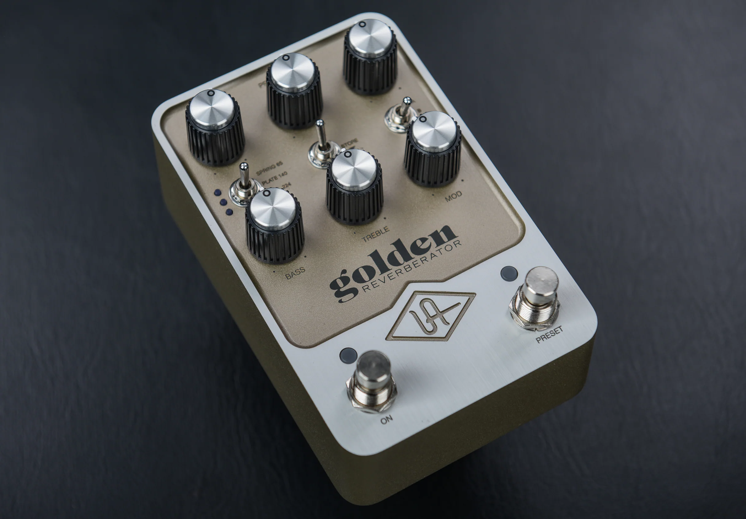 Golden Reverberator - Image 2