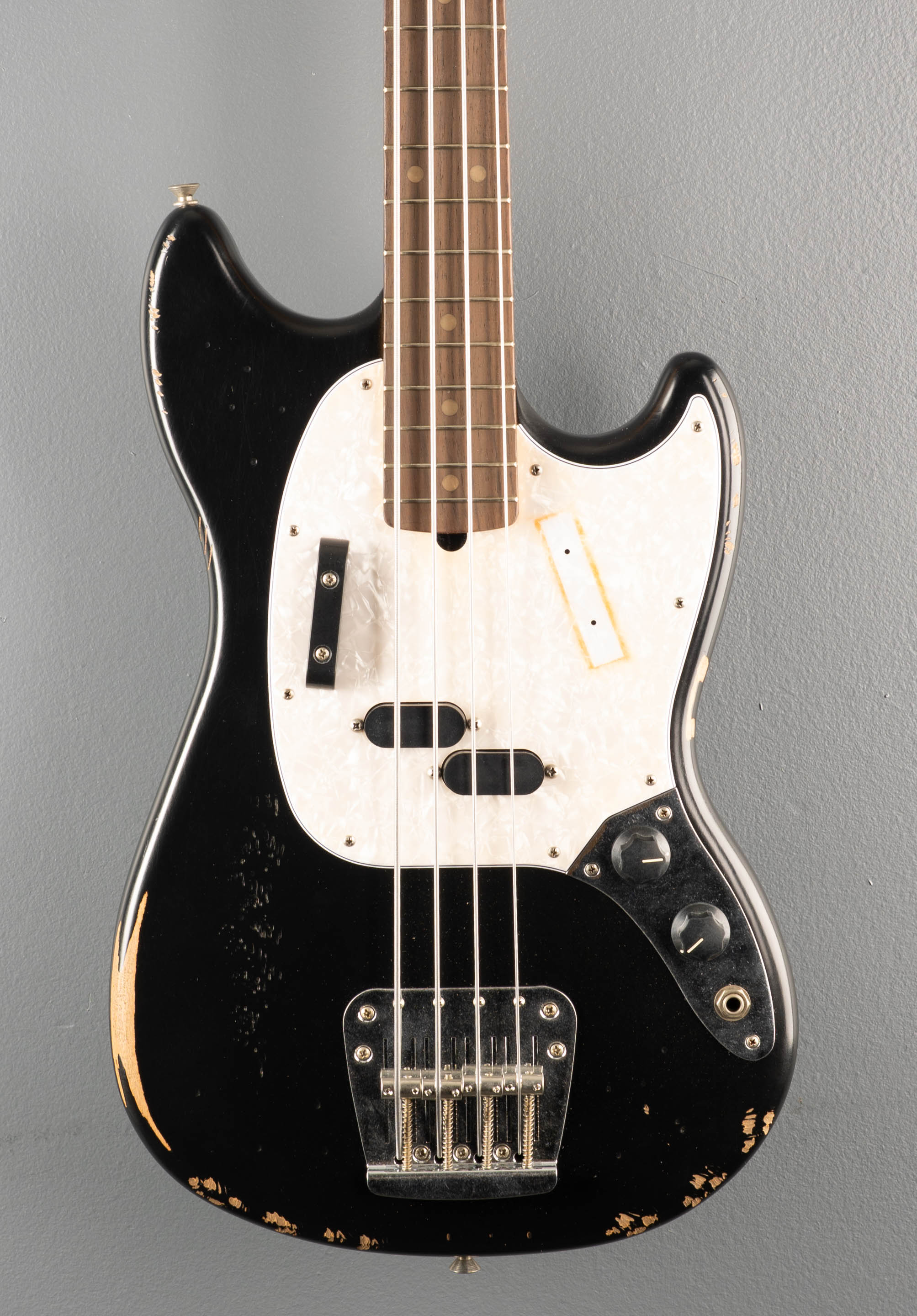 JMJ Road Worn Mustang Bass - Black - Image 2