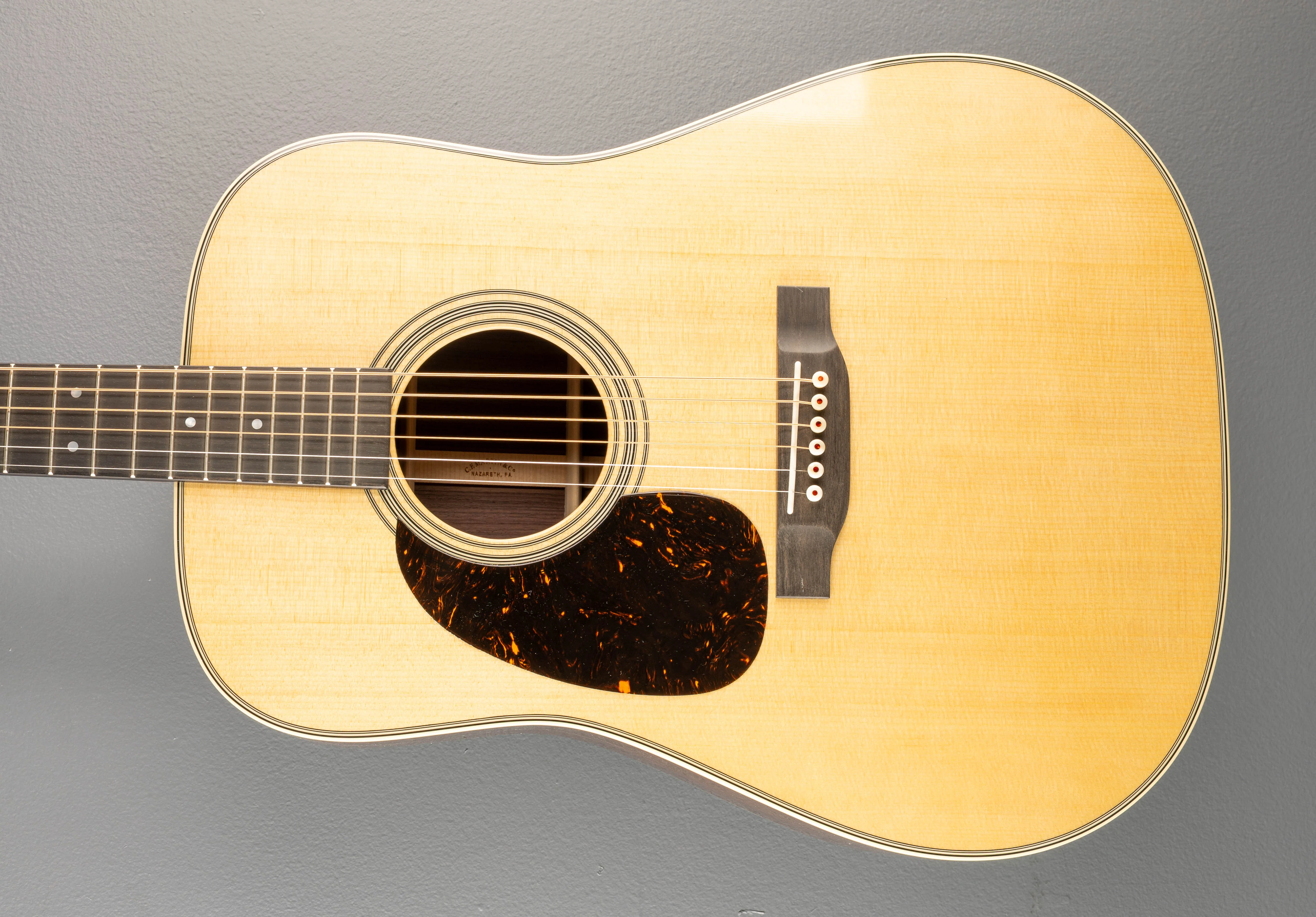 New for 2025 D-28 Left Hand - Gloss Natural