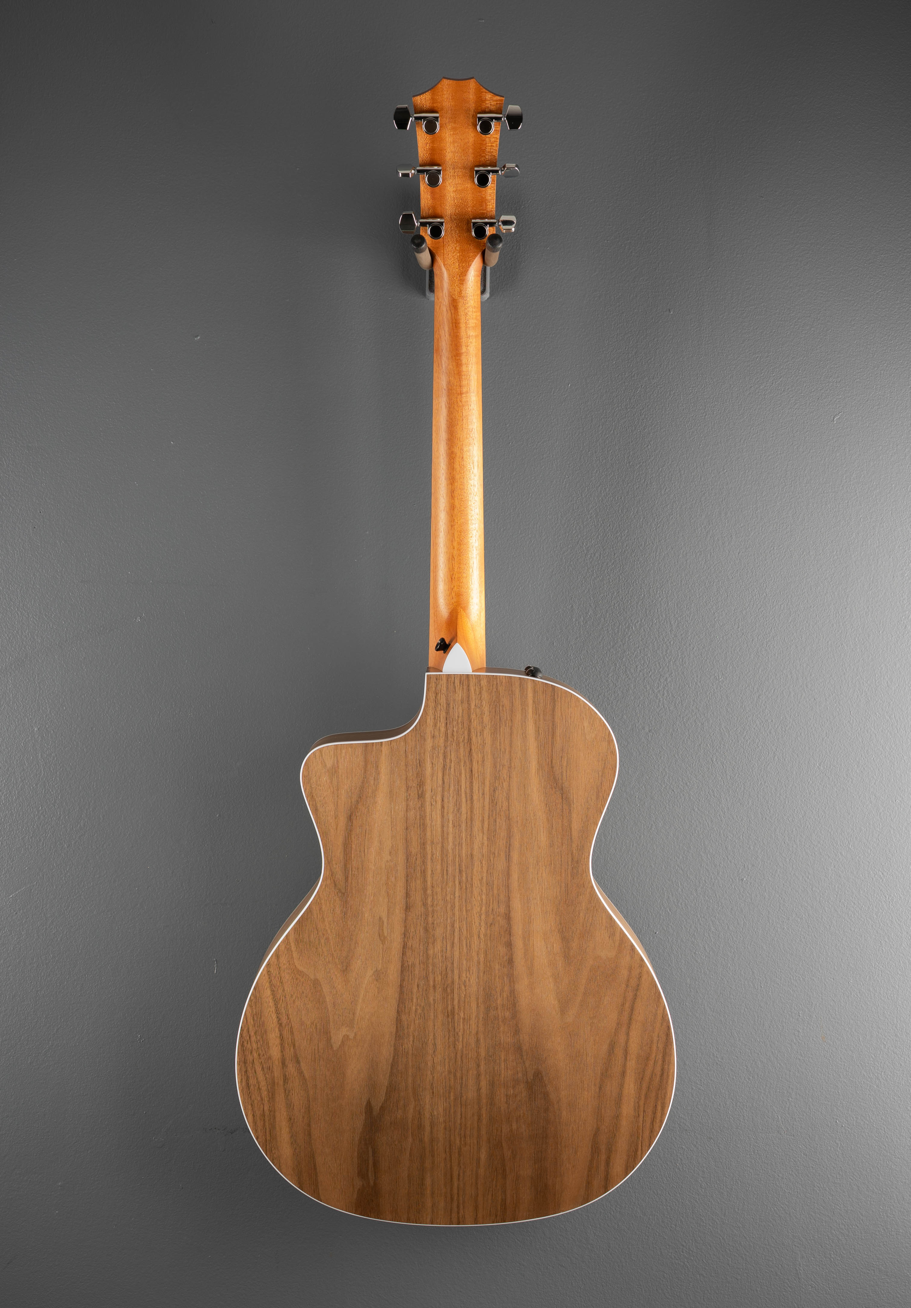Used 214CE Walnut, '26 - Image 4
