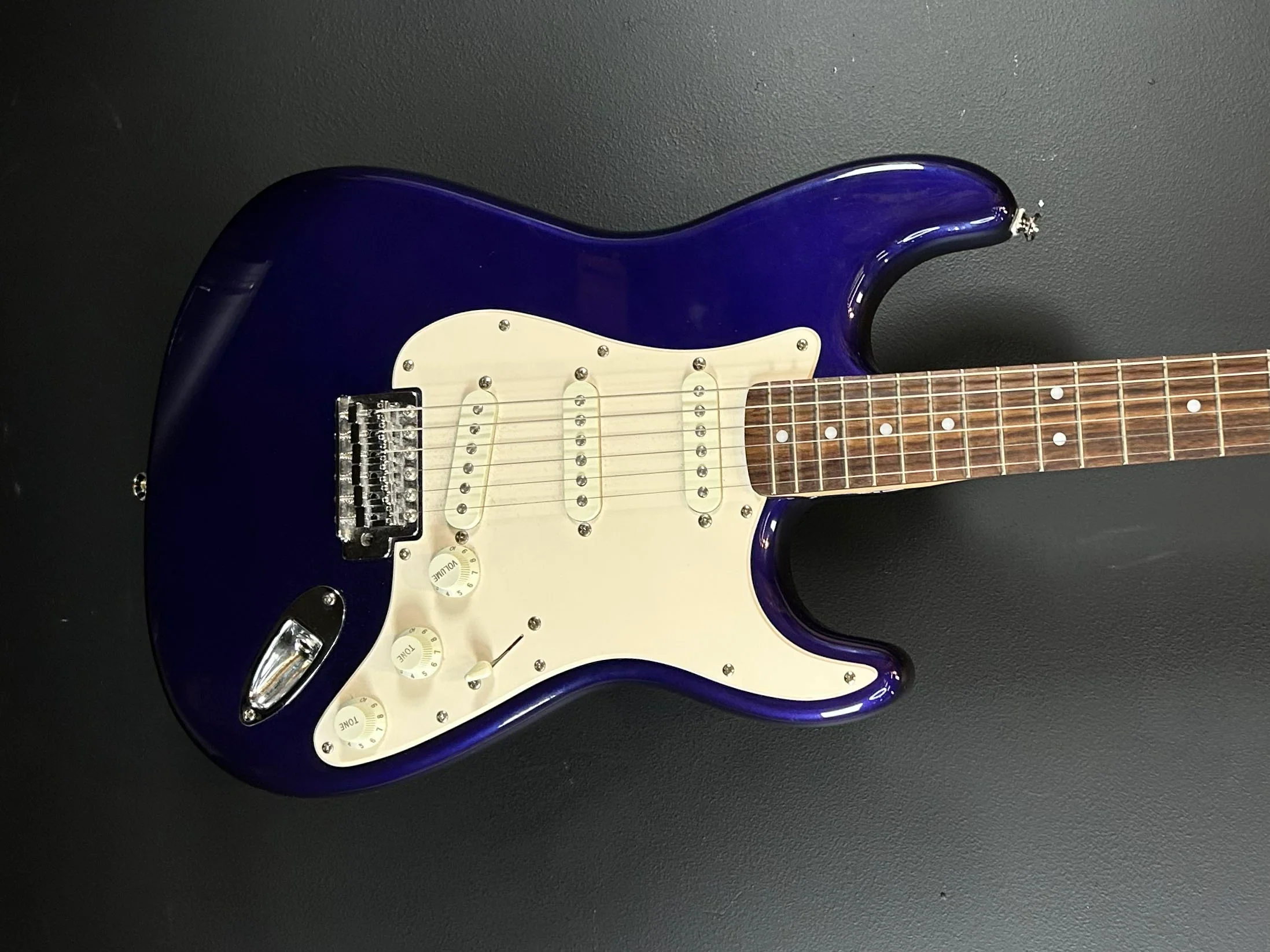 USED Affinity Stratocaster '11