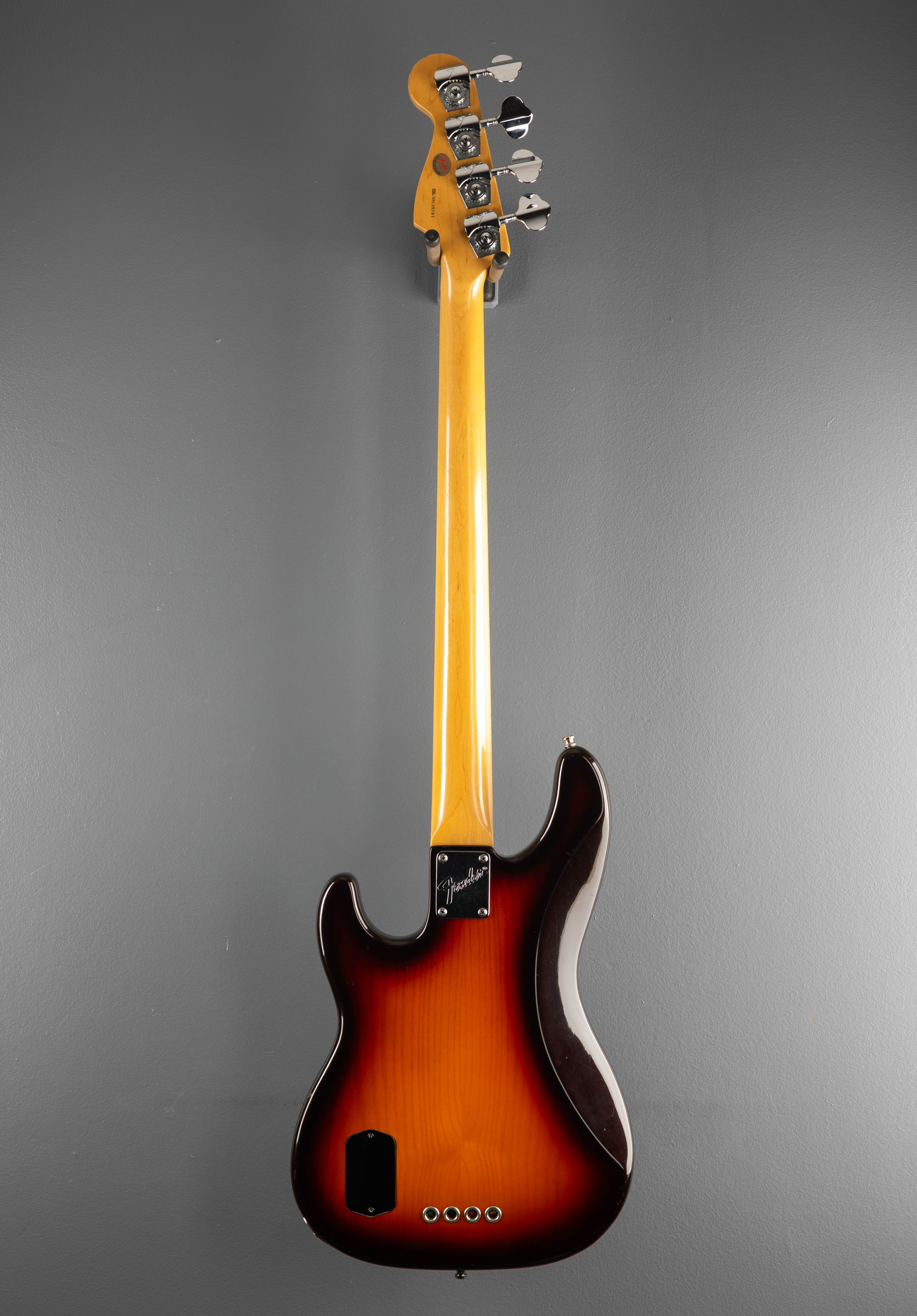 Used American Precision Bass Deluxe, '96 - Image 5