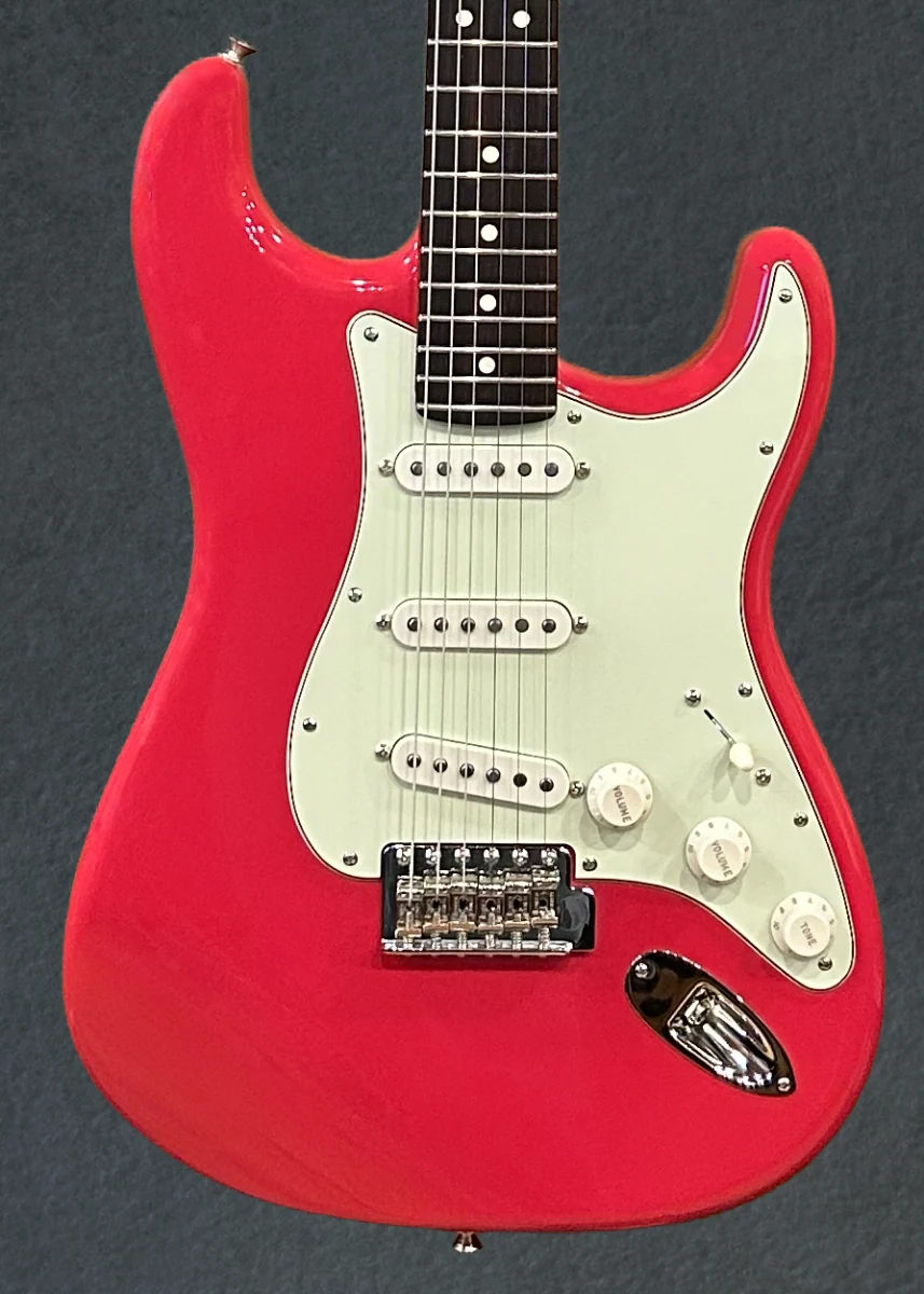 Used American Professional Classic Stratocaster - Faded Dakota Red, 26 - Image 2