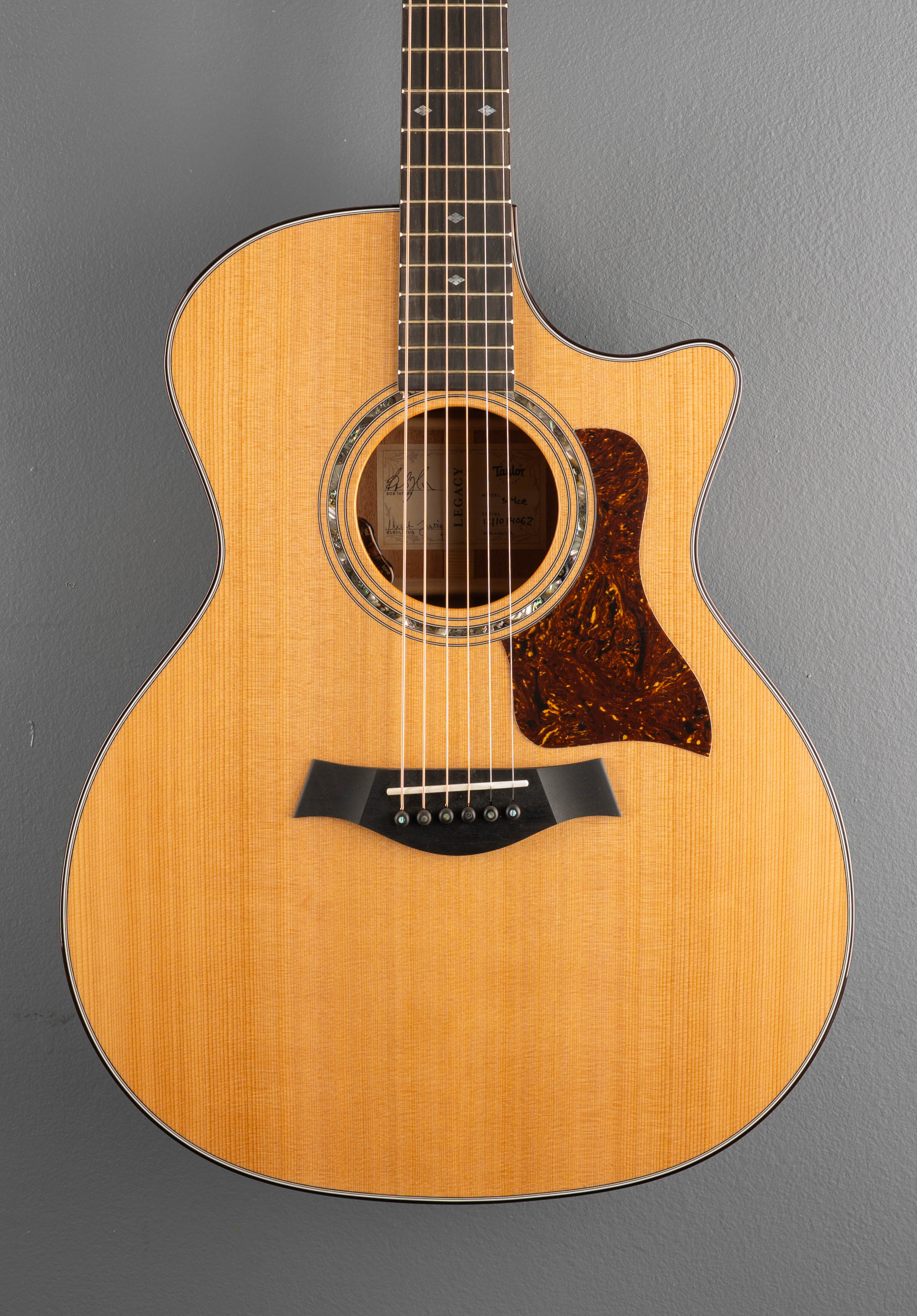 Used Legacy 514CE '24 - Image 2